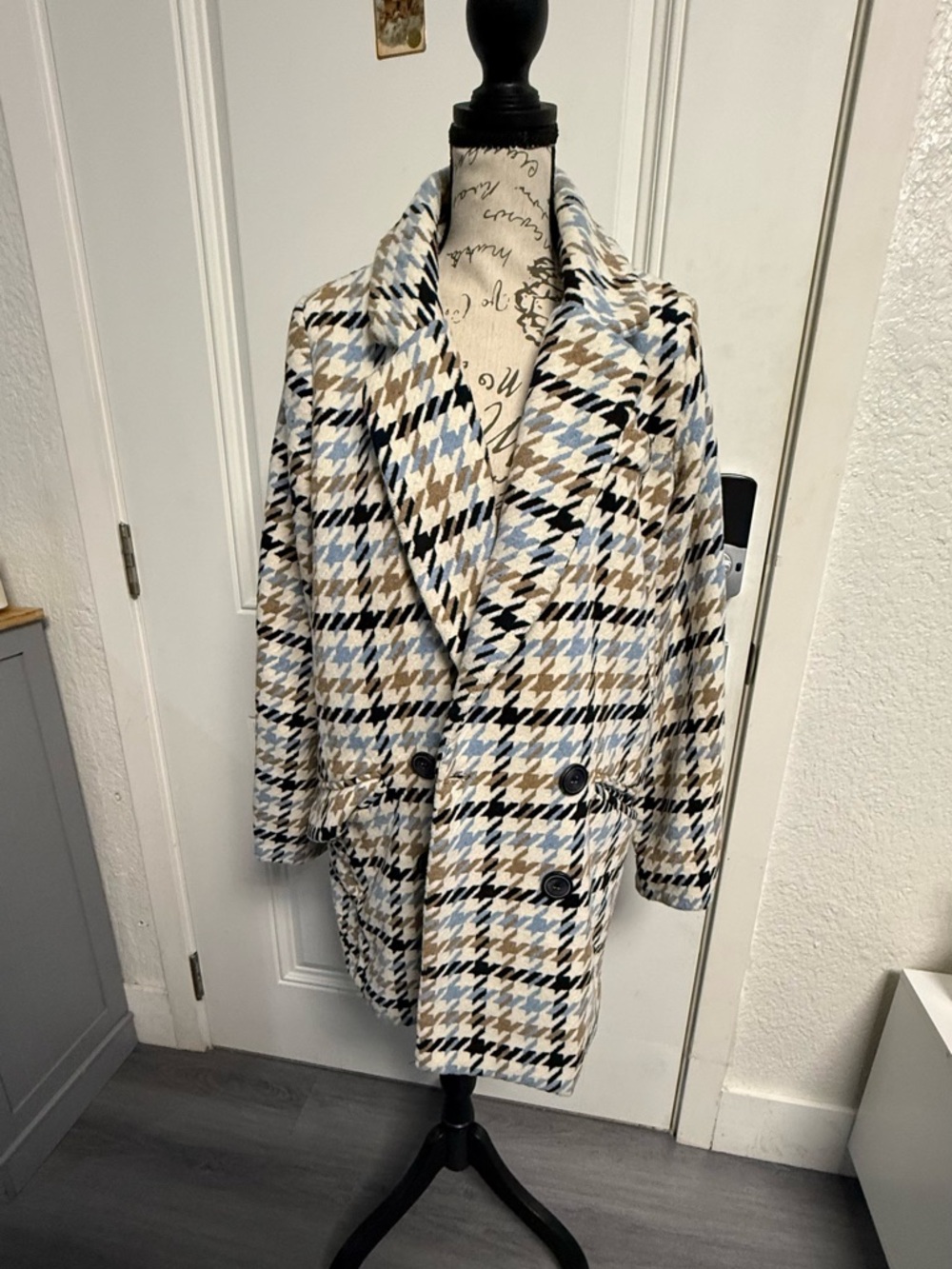Fashion Nova Wool Blend Houndstooth Oversized Coat - Blue/Tan/Black - Size M - Picture 4 of 9